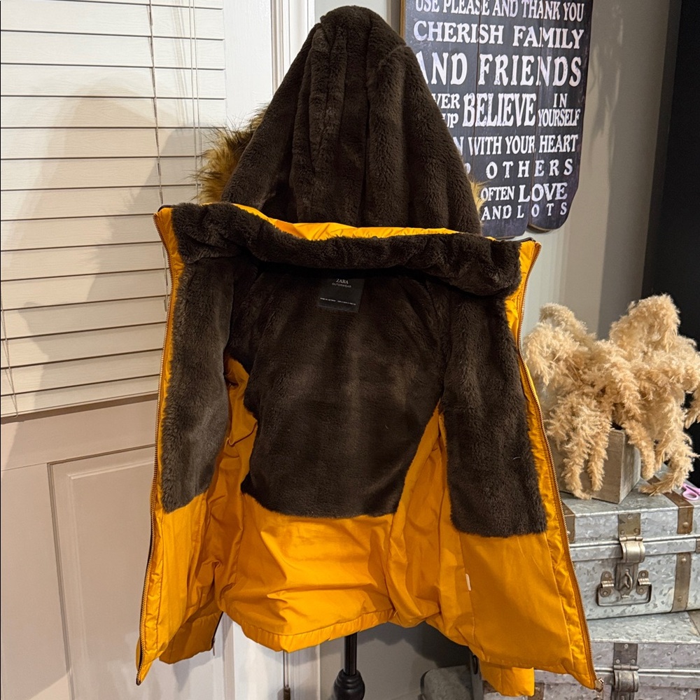 4X HP! 🌈 ZARA winter puffer coat, faux fur, removable hood mustard size sm - Picture 12 of 15